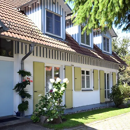 Haus Seeschwalbe W 7 Apartment Prerow